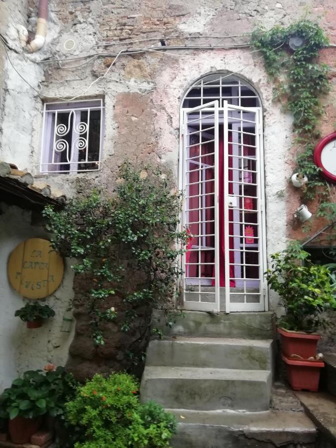 Maisonette Fata Bislacca, * Calcata